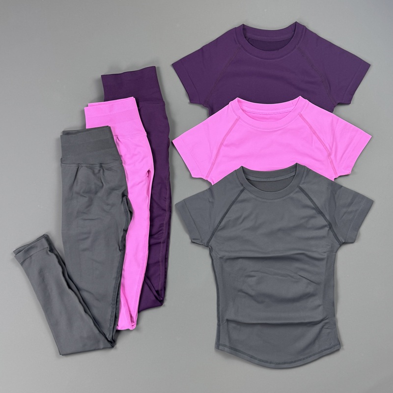 Set Olahraga Wanita 2 Potong,  - Pilates In Yoga Pants ulasan dan harga